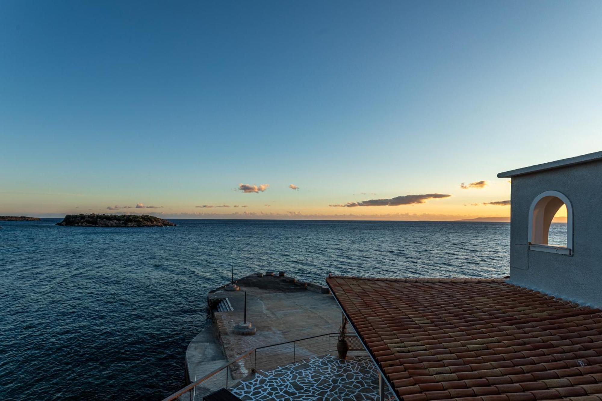 Marina Aparthotel Kardhamili Bagian luar foto