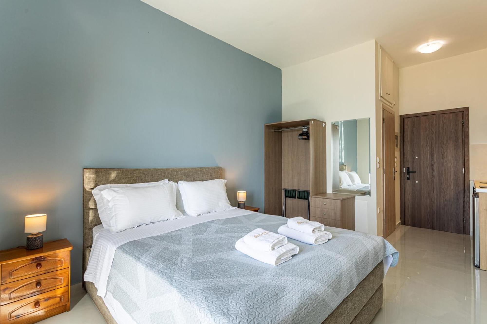 Marina Aparthotel Kardhamili Bagian luar foto