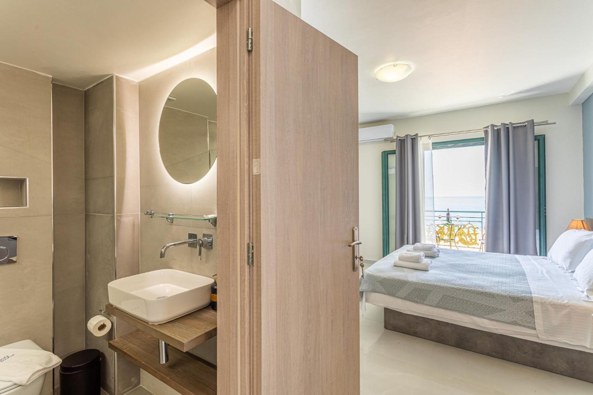 Marina Aparthotel Kardhamili Bagian luar foto