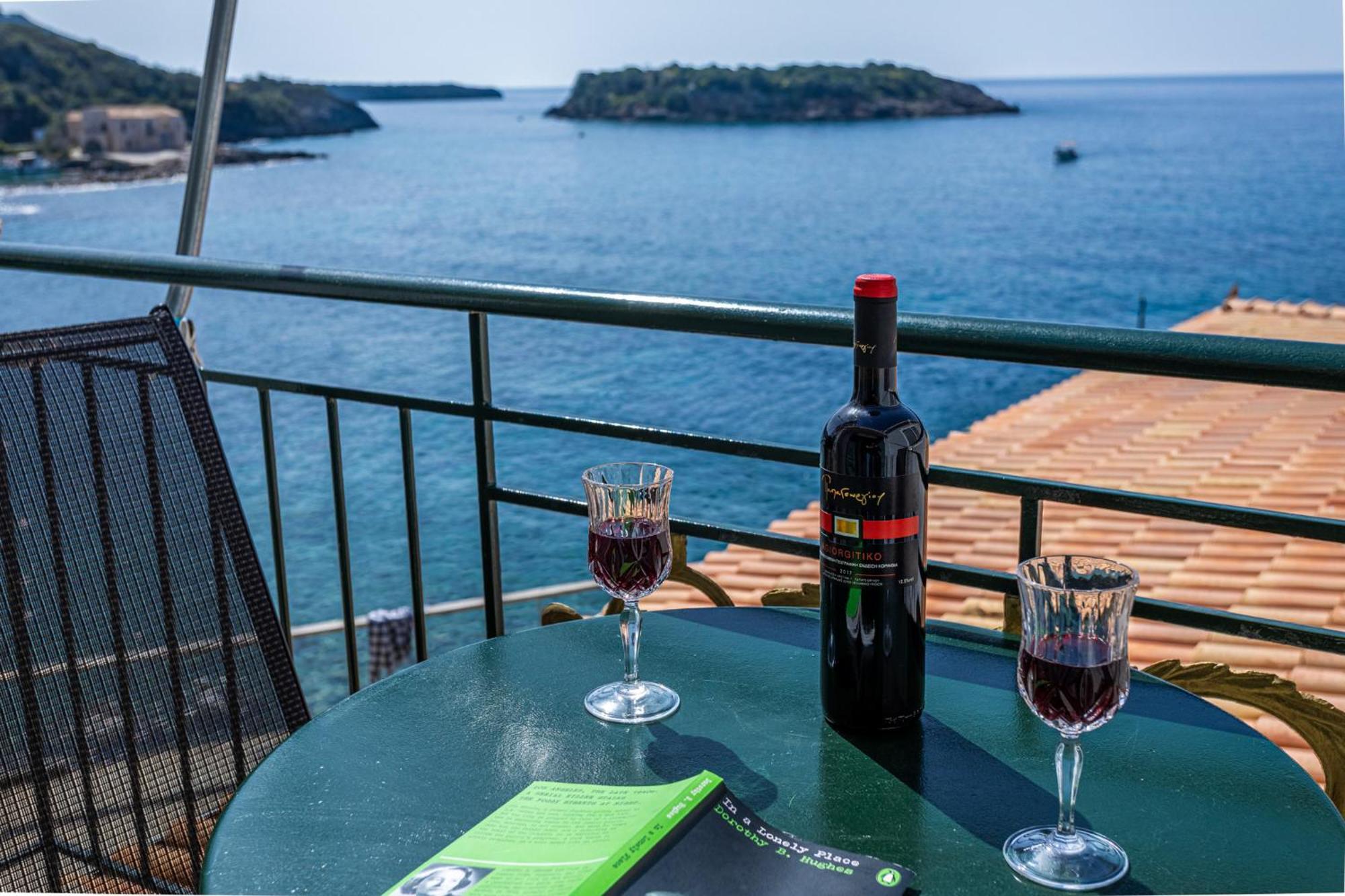 Marina Aparthotel Kardhamili Bagian luar foto