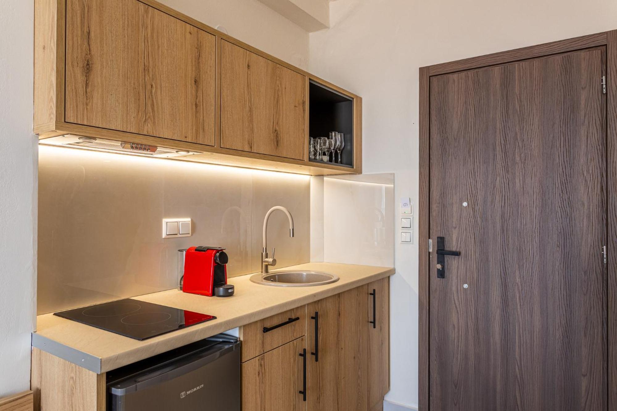 Marina Aparthotel Kardhamili Bagian luar foto
