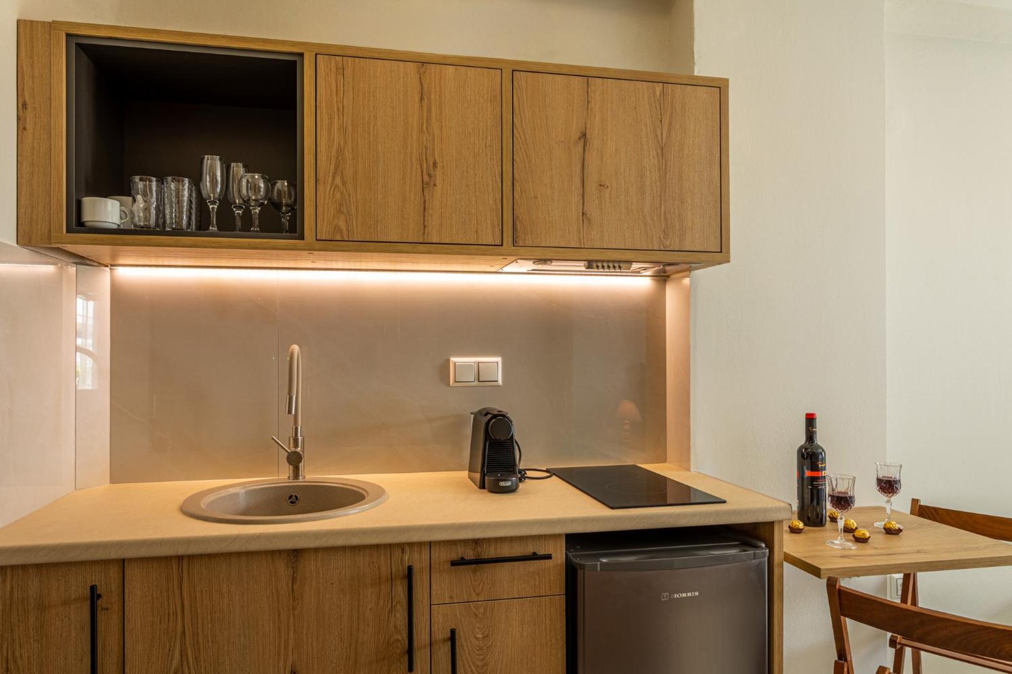 Marina Aparthotel Kardhamili Bagian luar foto