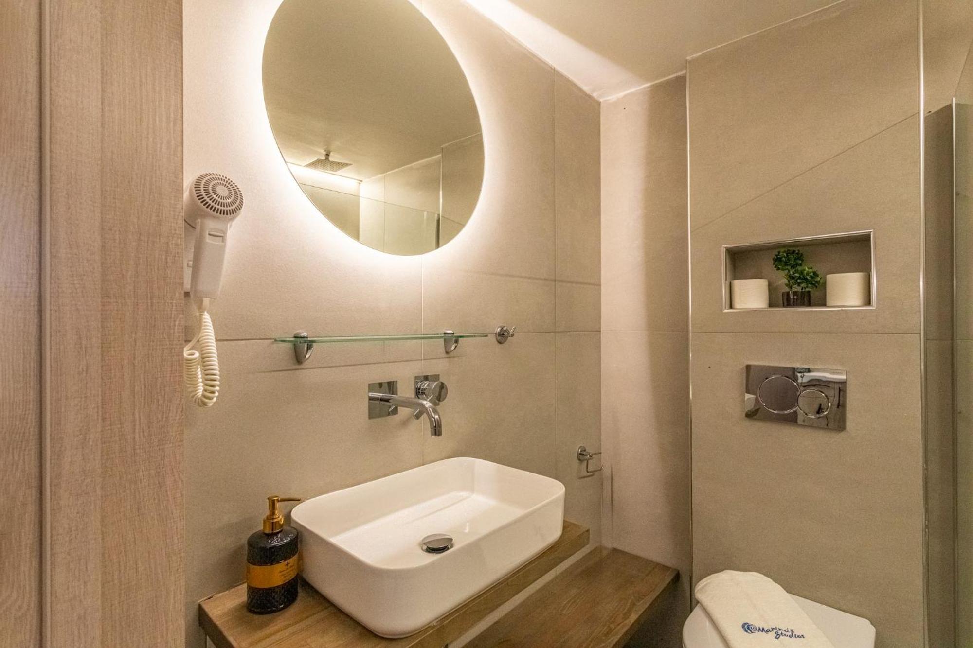 Marina Aparthotel Kardhamili Bagian luar foto